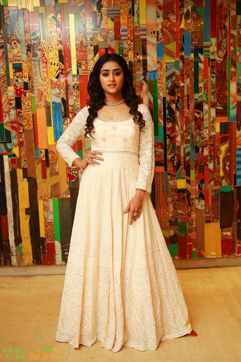 777-Charlie-Press-Meet-Stills-12
