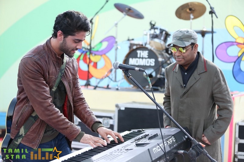 99 Songs Movie Stills (4)