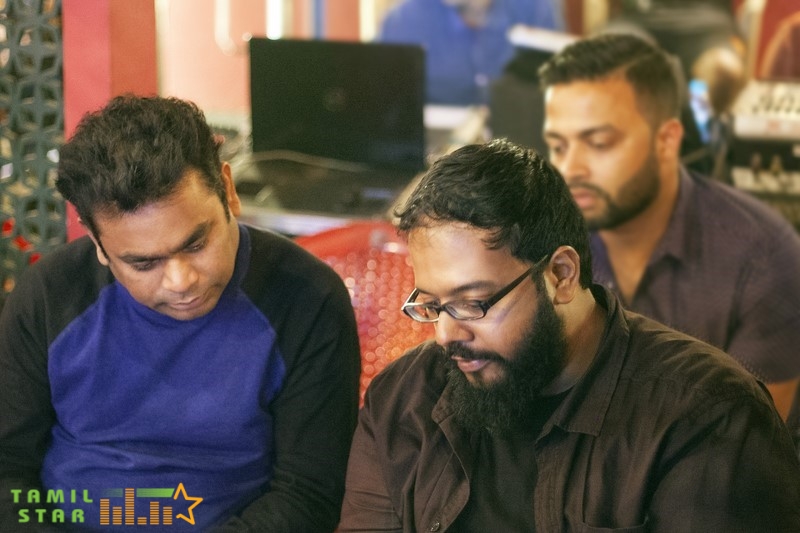 99 Songs Movie Stills (5)