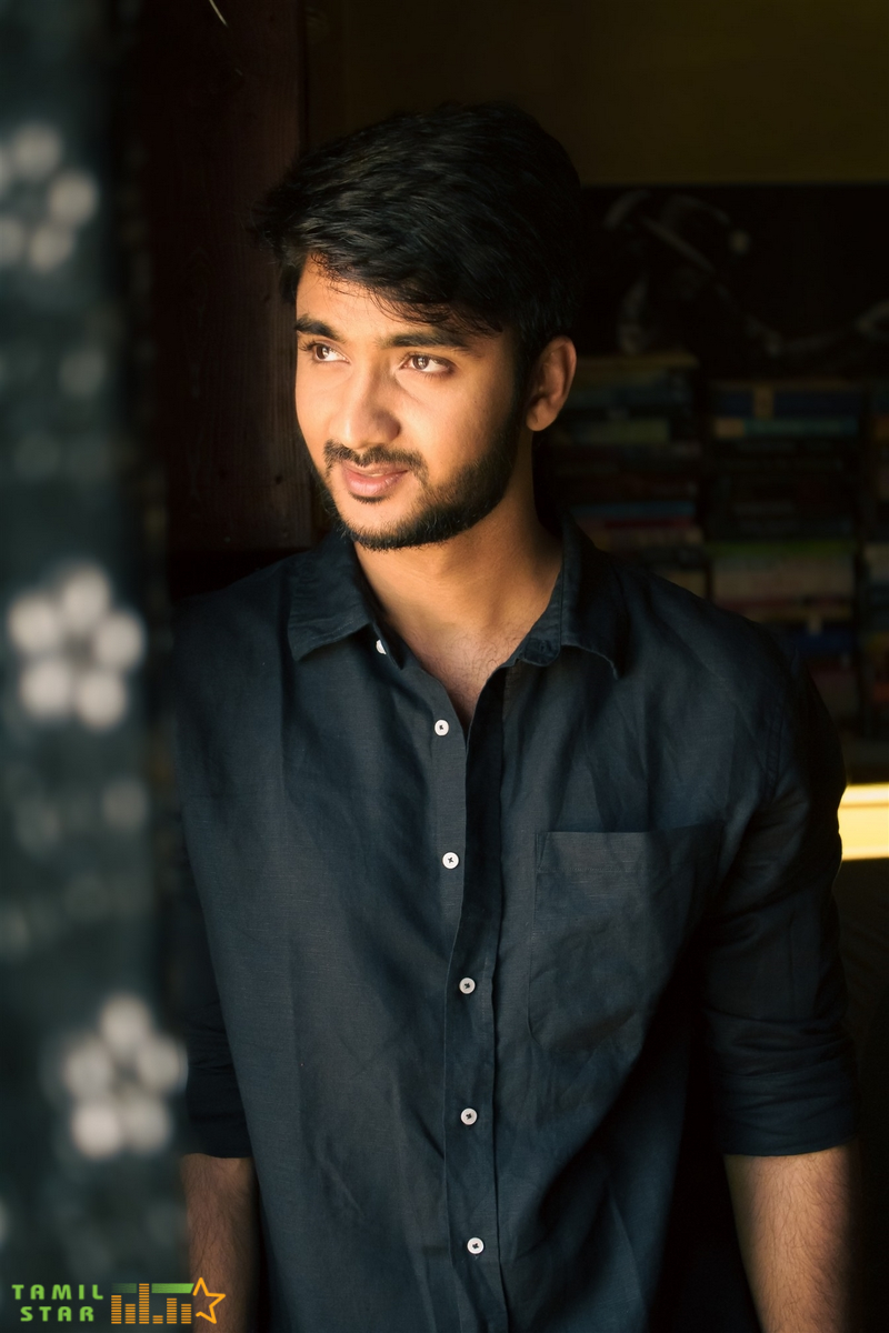 Actor-Sarvhaa-Stills-8