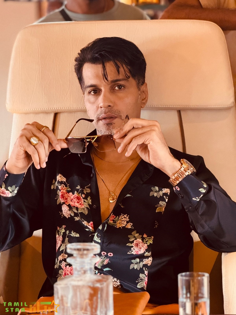 Actor-Vinay-Rai-Photos-11