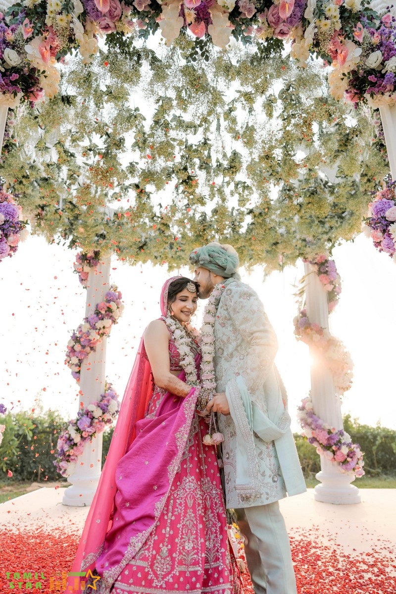 Actress-Sakshi-Agarwal-Wedding-Photos-4