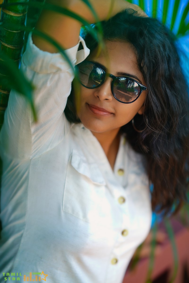 Actress-Subhiksha-Photos-6