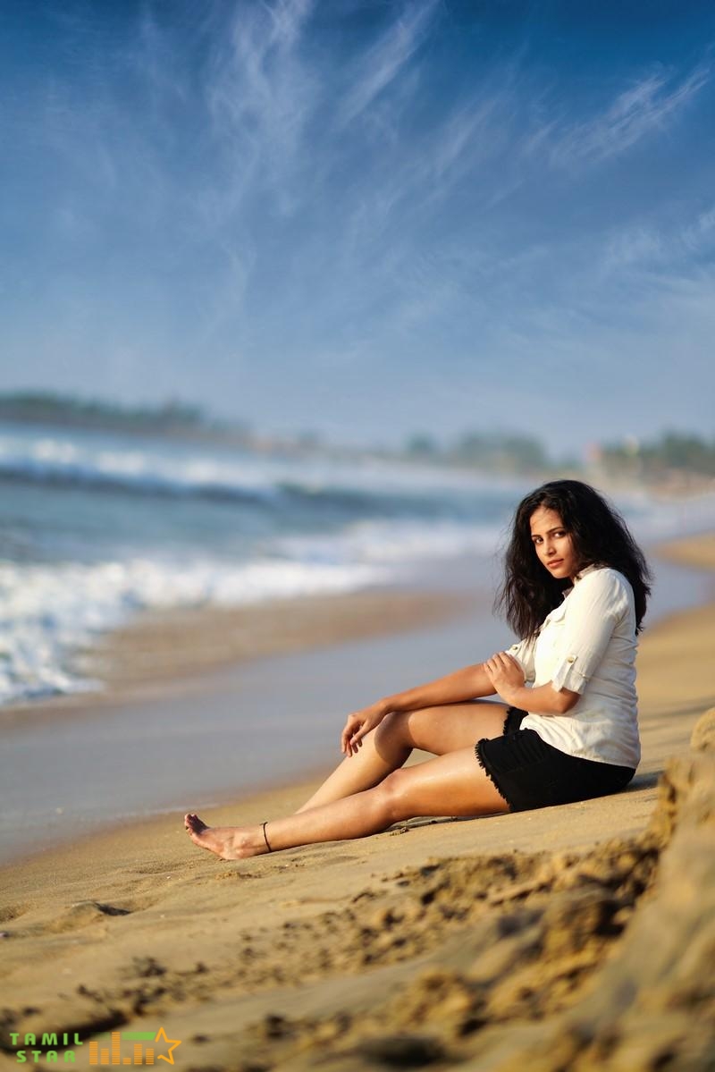 Actress-Subhiksha-Photos-9 (1)