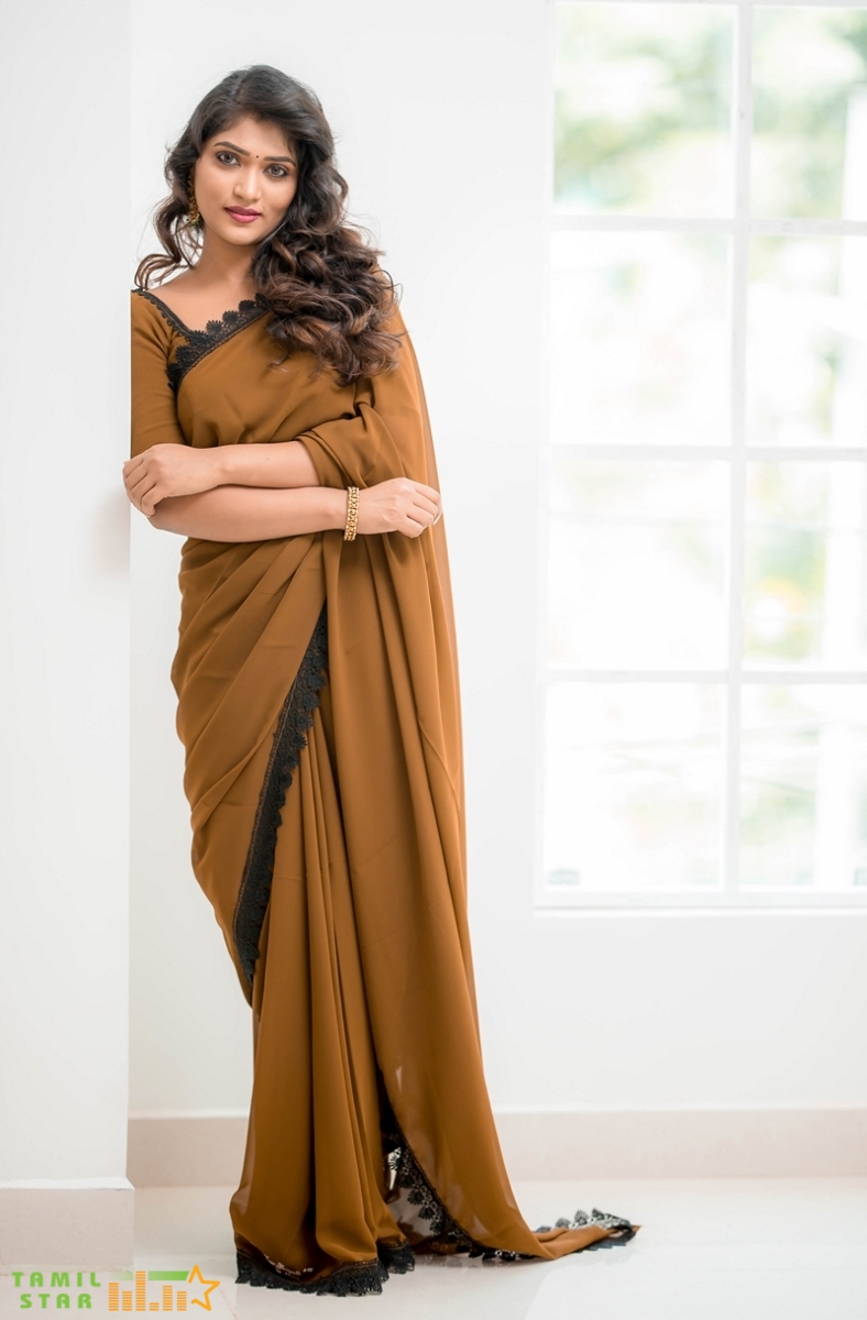 Actress Aananya Mani Latest Photo Shoot (13)