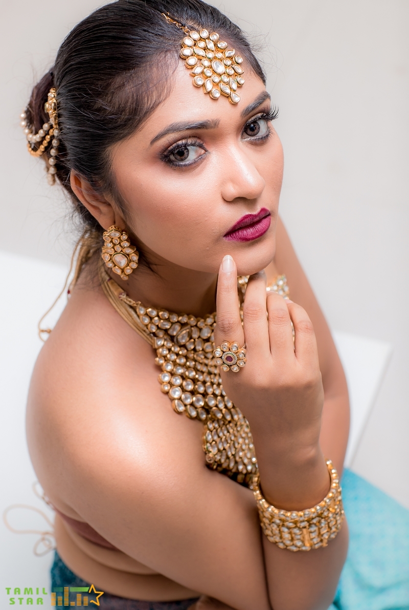 Actress Aananya Mani Latest Photo Shoot (3)