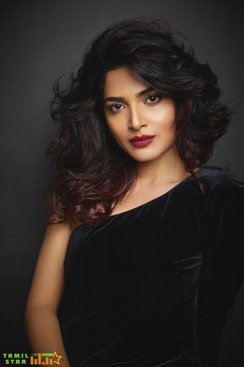 Actress Anagha Photoshoot Stills (3)