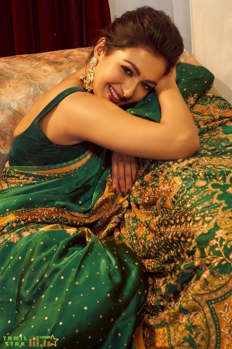 Actress Catherine Tresa New Stills (2)
