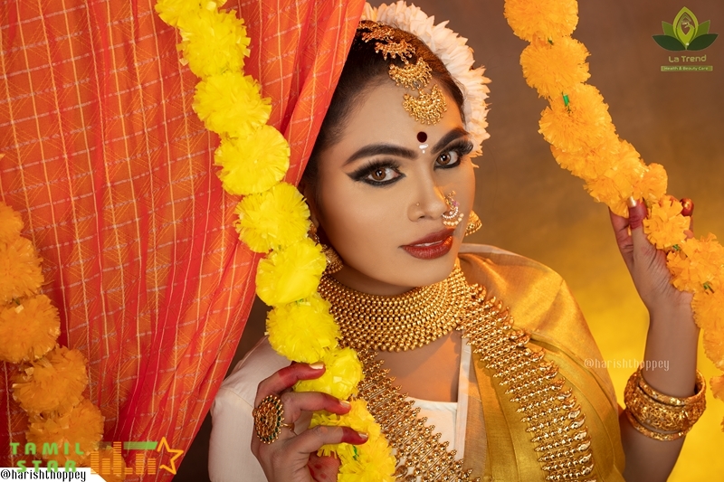 Actress Divya Ganesh Latest Gallery (10)