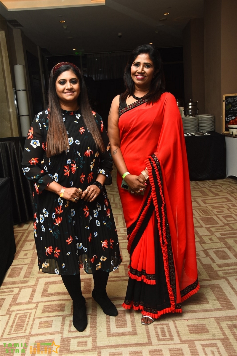 Actress Ineya, Sakshi Agarwal, Aishwarya Dutta felicitated at FB Awards 2020-21 (2)