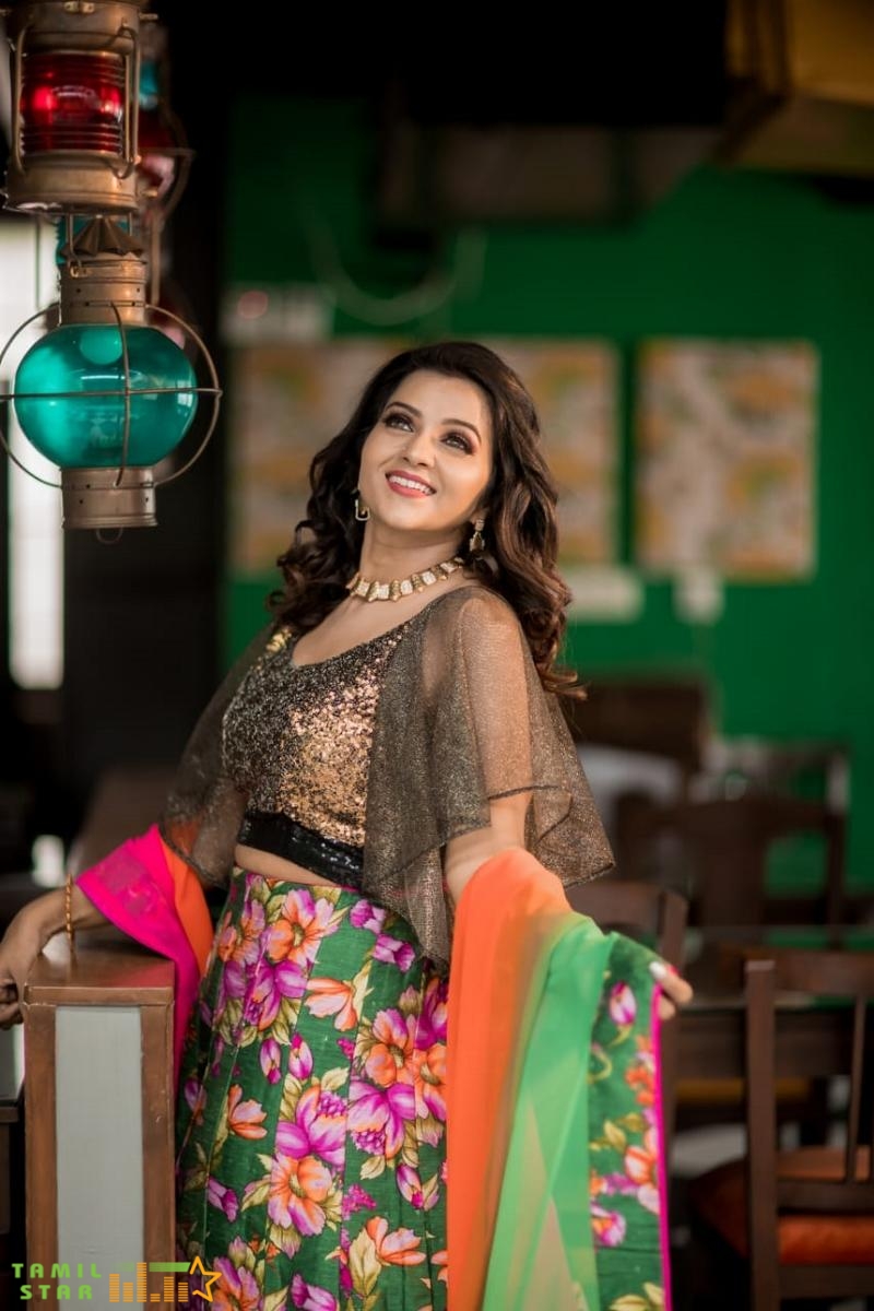 Actress Krithika Photos (3)