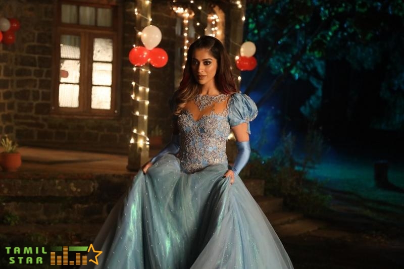 Actress Raai Laxmi Latest Photos (3)