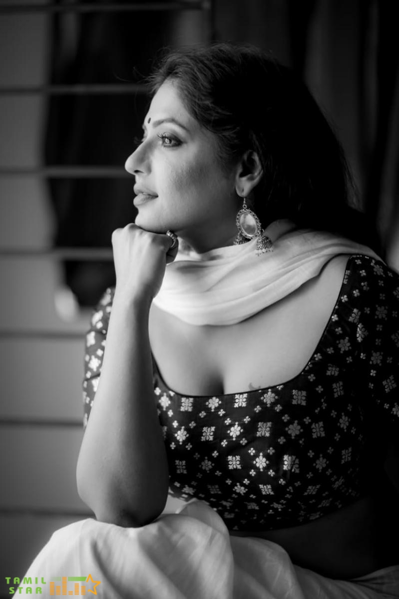 Actress Reshma Pasupuleti Latest Stills (5)