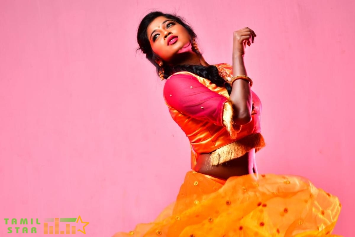 Actress Saranya Ravichandran Photo Shoot (1)