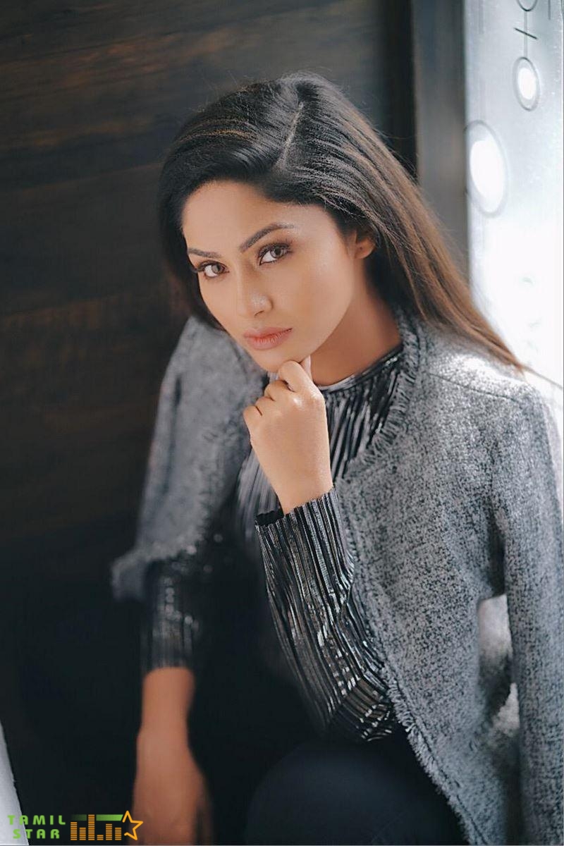 Actress Shritha Shivadas Latest Photos (4)