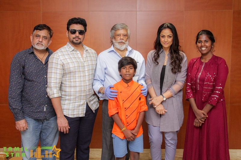 Andhaghan Pooja Stills (11)