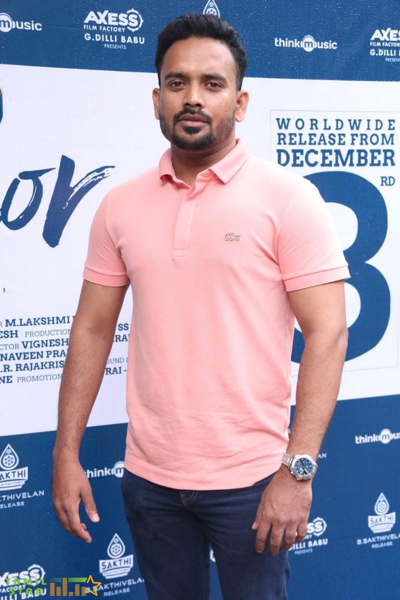 Bachelor-Movie-Press-Meet-Stills-3