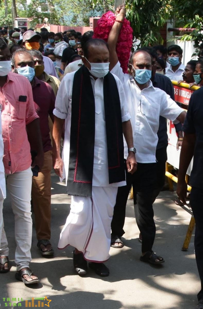 Celebrities Pay Last Respect To Legendary Actor Vivek (13)