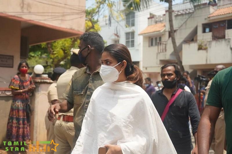 Celebrities Pay Last Respect To Legendary Actor Vivek (13)