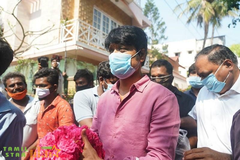 Celebrities Pay Last Respect To Legendary Actor Vivek (14)