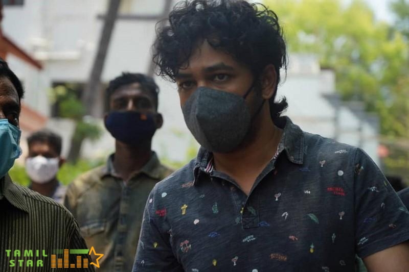 Celebrities Pay Last Respect To Legendary Actor Vivek (9)