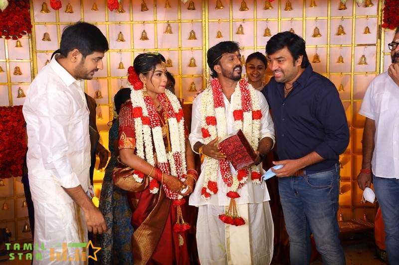 Director-Chachi-Wedding-Photos-5