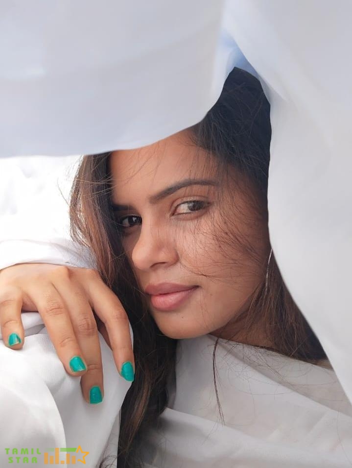 Fashion Star San Riyah (7)