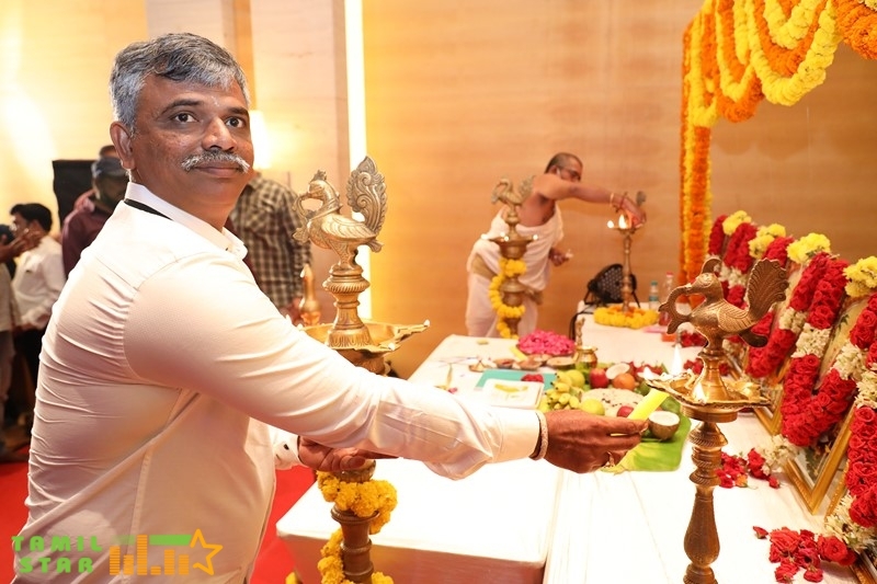 GOLMAAL-Movie-Pooja-Event-Stills-35