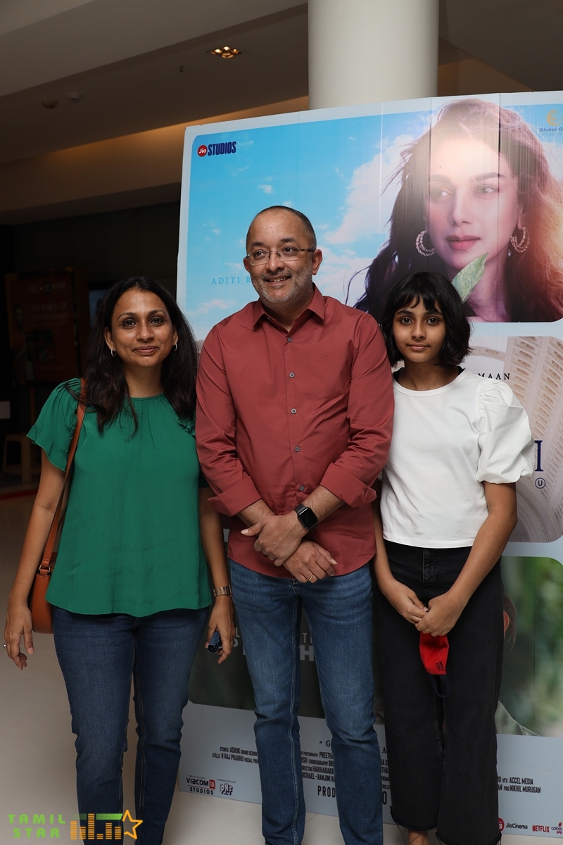 Hey-Sinamika-Premiere-Show-Stills-8
