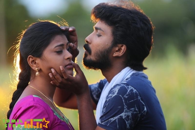 Kagitha Pookal Movie Stills (4)
