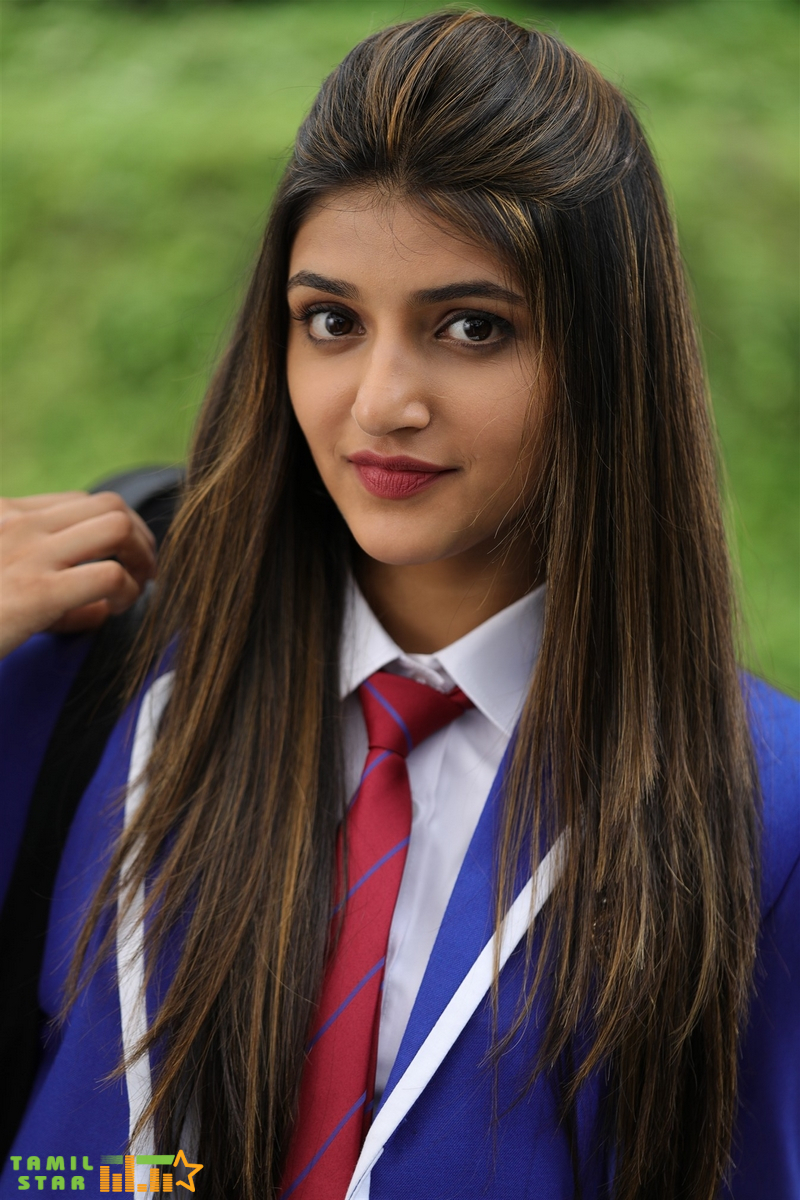 Kiss-Me-Idiot-Movie-Stills-2