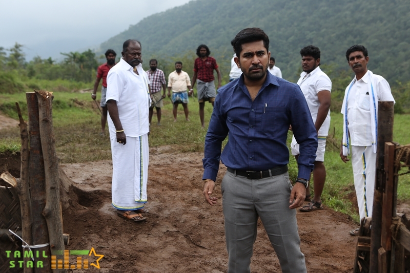 Kodiyil Oruvan Movie Stills (9)