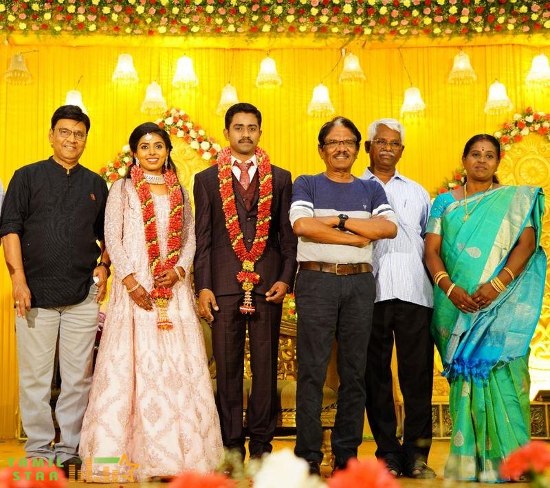Meendum Oru Mariyathai Actress Nakshatra Wedding Photos (5)