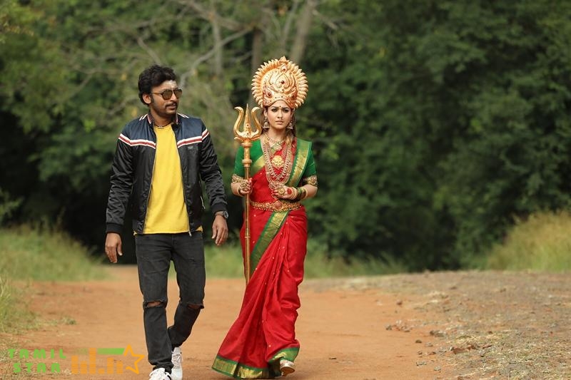 Mookuthi Amman Movie Stills (2) (1)