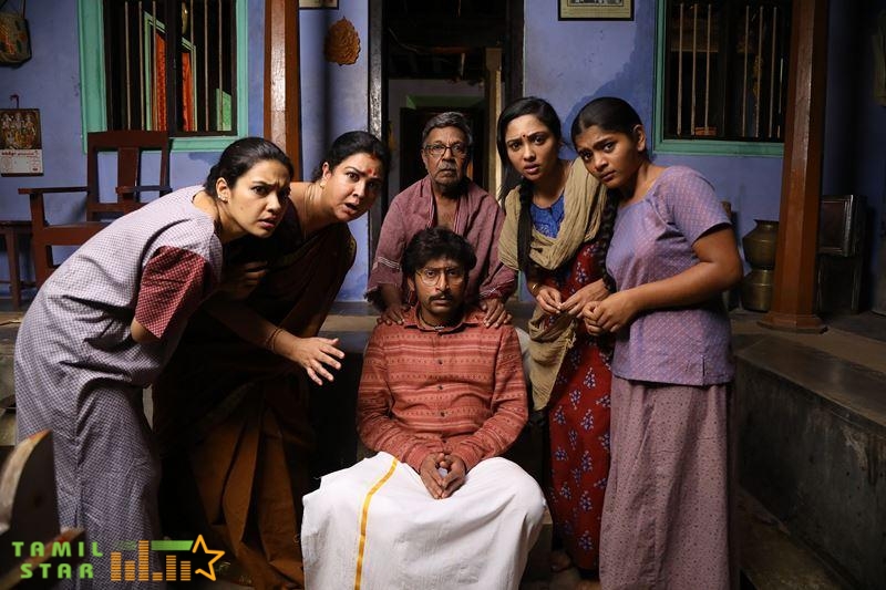 Mookuthi Amman Movie Stills (3)
