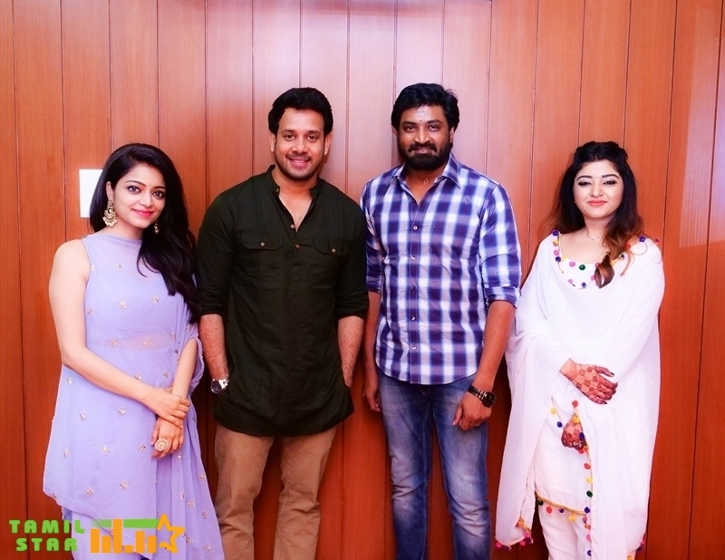 Munnarivaan Movie Pooja Stills (38)