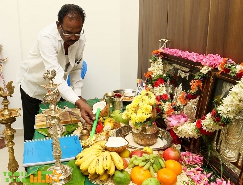 Munnarivaan Movie Pooja Stills (43)