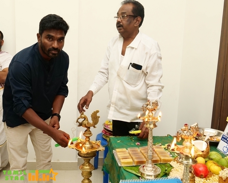 Munnarivaan Movie Pooja Stills (54)