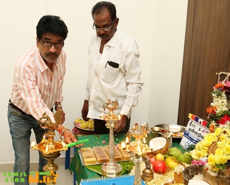 Munnarivaan Movie Pooja Stills (55)
