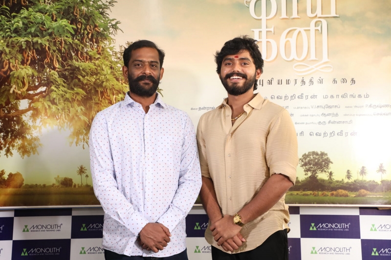 Poo-Kaai-Kani-Movie-Pooja-Stills-8