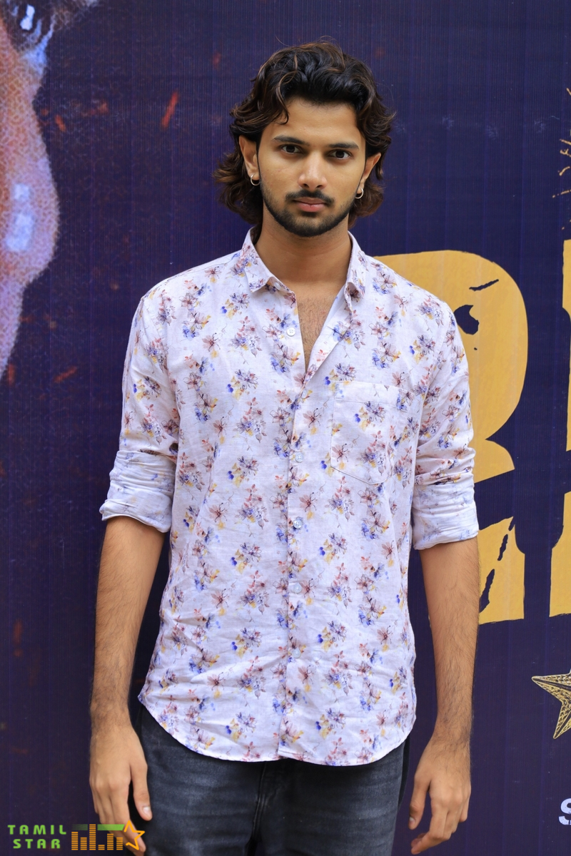 Right-Movie-Press-Meet-8