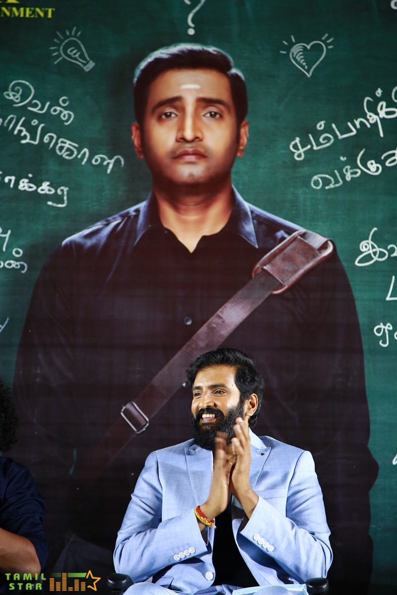 Sabhaapathy-Press-Meet-Stills-14