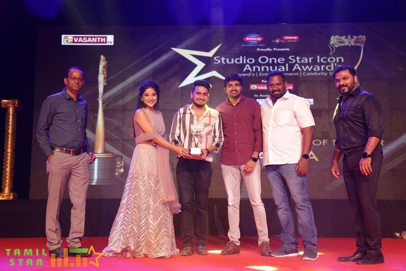 Studio One Star Icon Annual Awardz Event Stills (65)