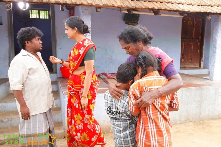 Vazhga Vivasayi Movie Stills (2)