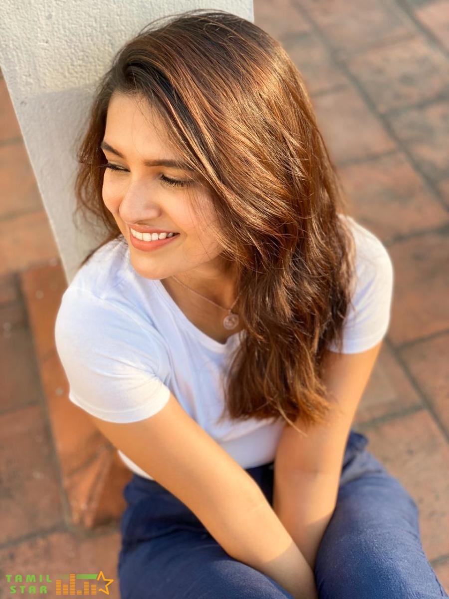 Recent Pics of Actress Vani Bhojan