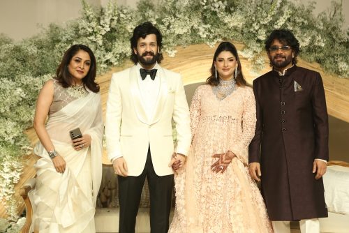 Akhil-Akkineni-and-Zainab-Wedding-Reception-Stills-24