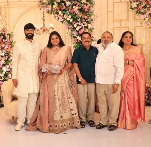 Producer-Ravi-Kottarakara-Daughter-Nimisha-Wedding-Reception-42